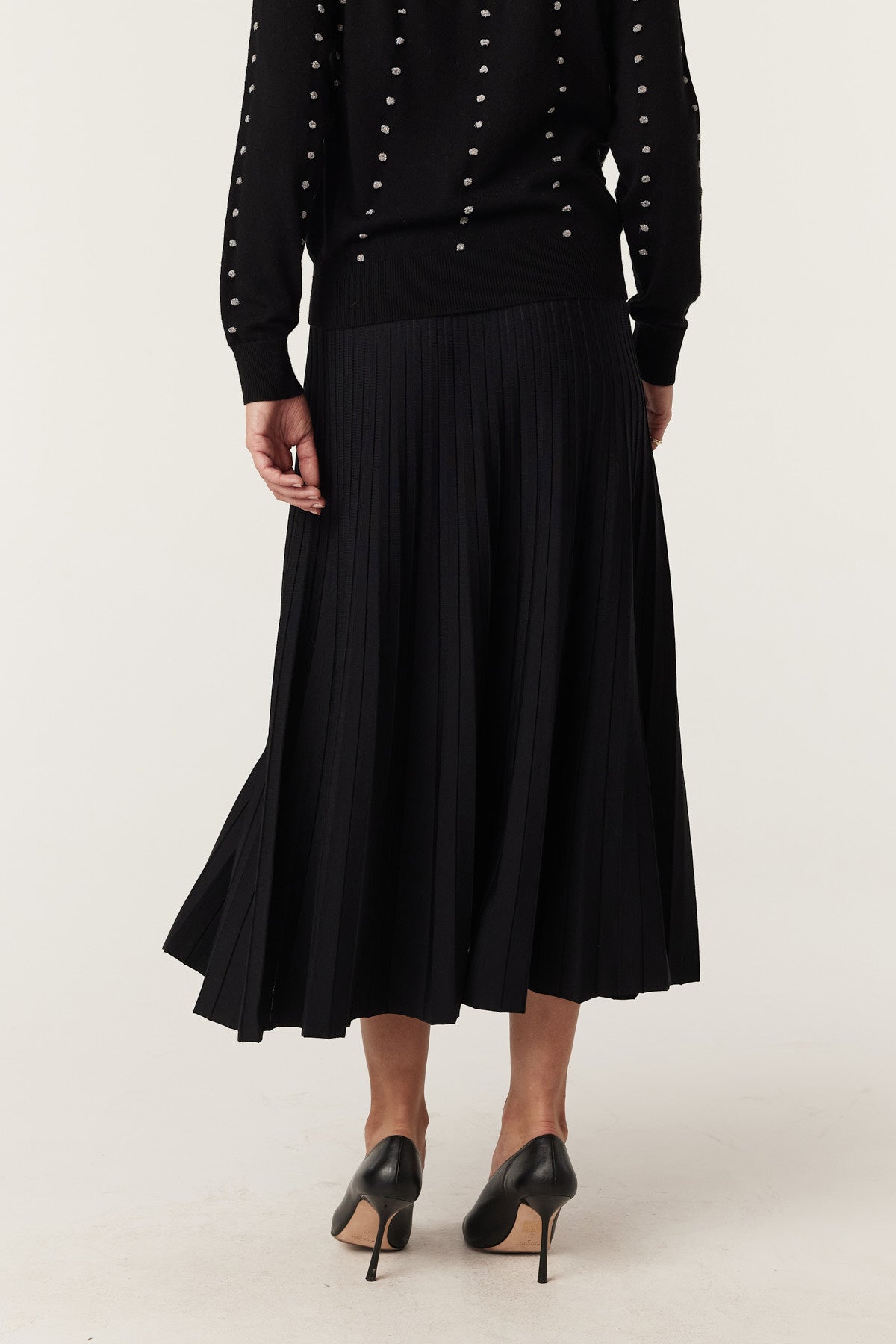 Crepe Pleat Skirt - Black – Cable Melbourne