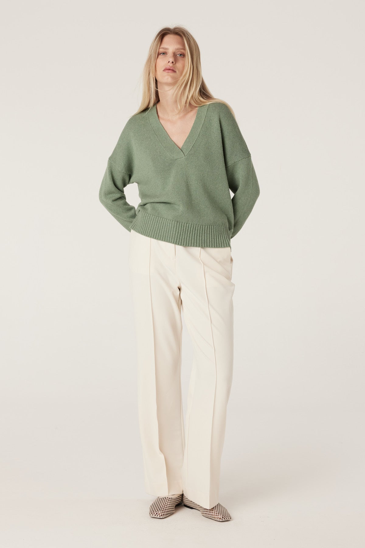 Flax V Jumper - Field Green – Cable Melbourne