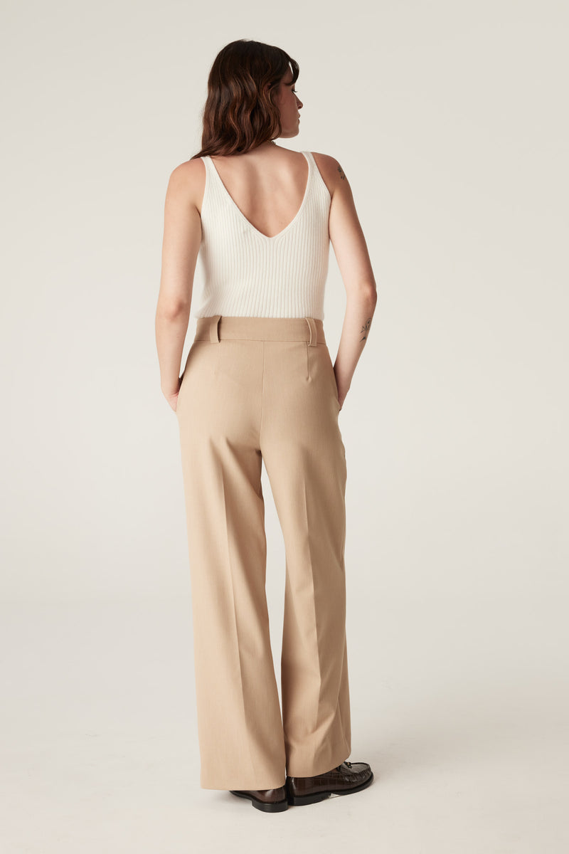 Pure Cashmere Rib Singlet - Milk-Tops-Cable Melbourne