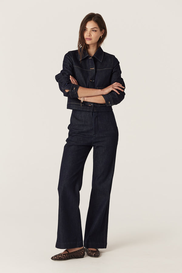 CAW26222_NVY_01_yhrkhl_1765947211