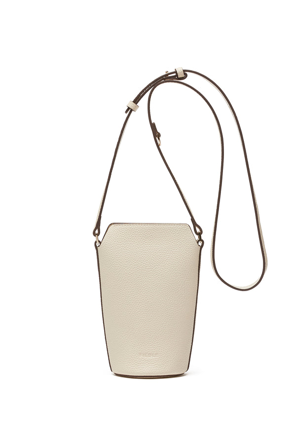 CSS25300_ECR_02_m70epw_1757379080