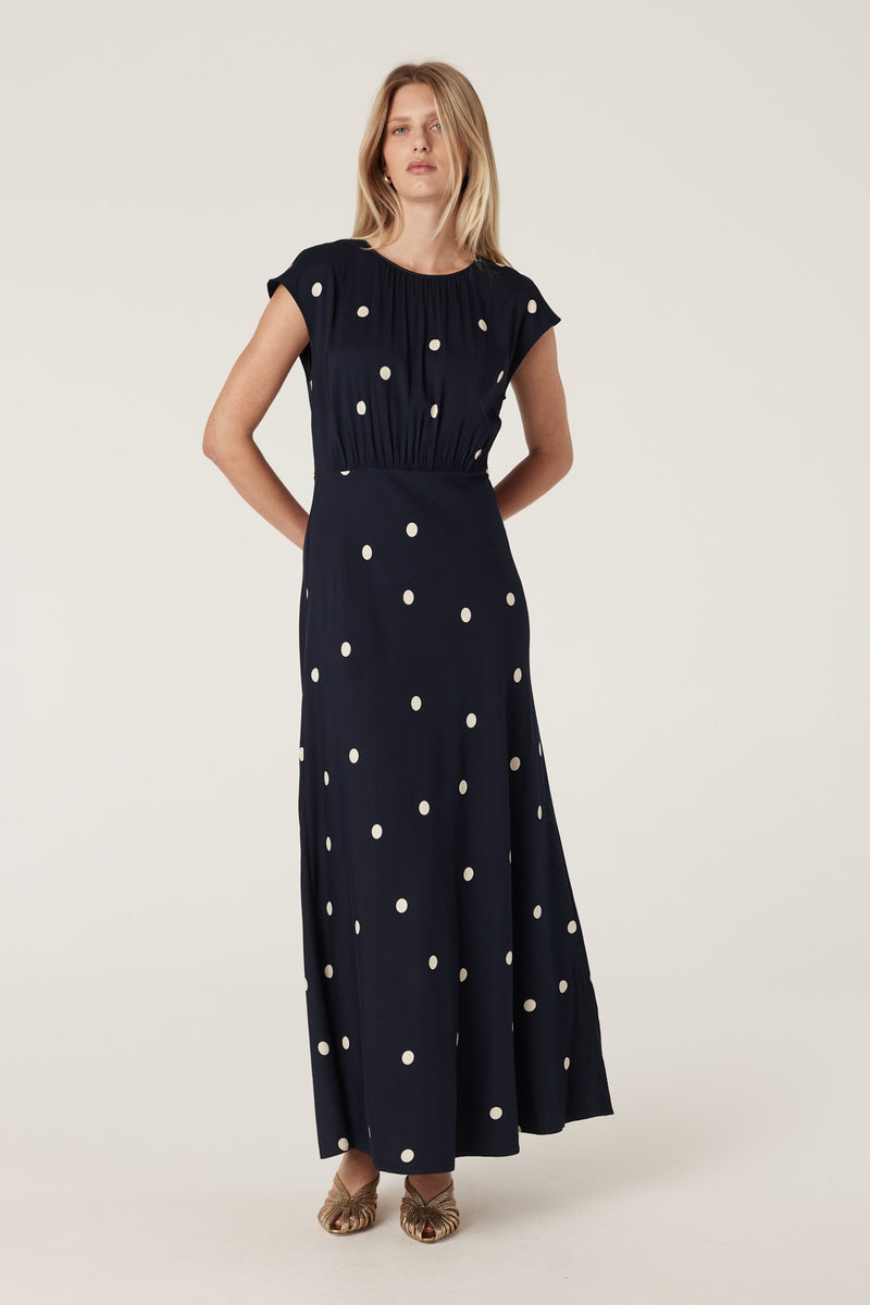 CSS25308_NVY_1_rrwqd9_1748391787