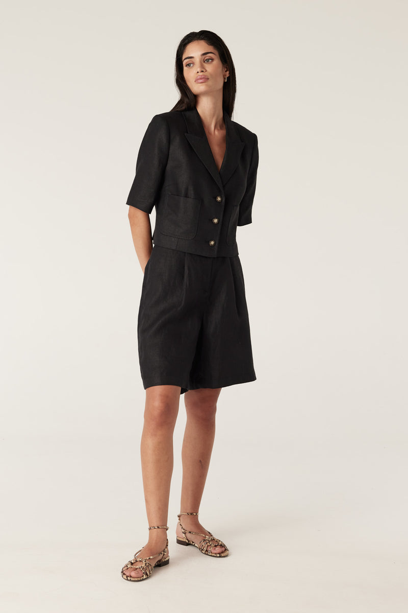 CSS25364_BLK_04_mlewfg_1757375822