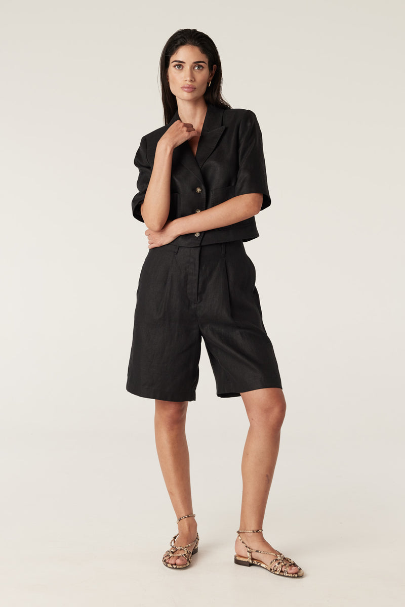 CSS25374_BLK_01_oy8qr8_1757376182