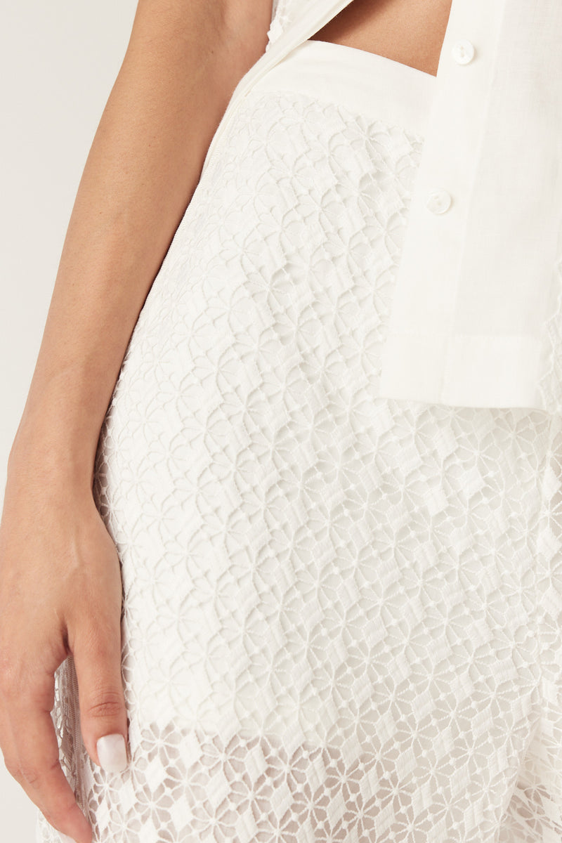 CSS25387_WHT_03_aluerj_1757376769