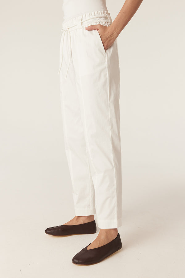 CSS26565_WHT_06_qxlcag_1782360323