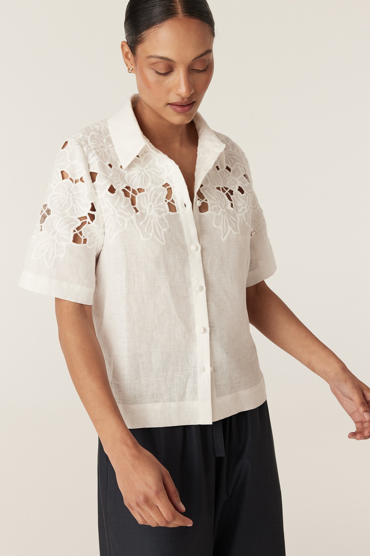 Enna Linen Embroidered Blouse - Ivory