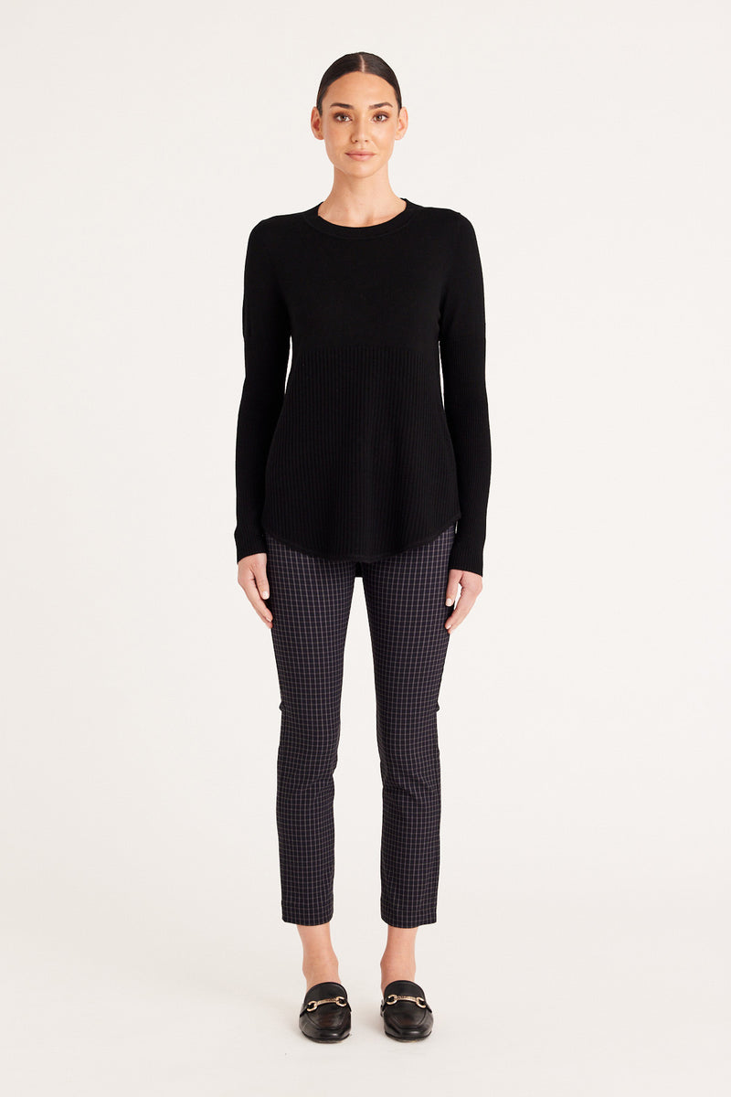 CAW23100_black_07_m6vmzg_1677556252