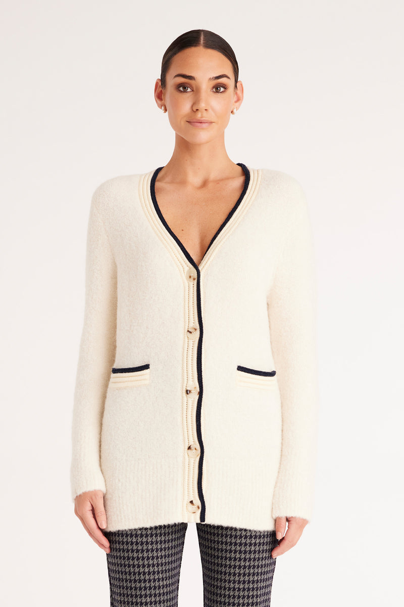 CAW23121_Cream_01_wisywz_1673310869