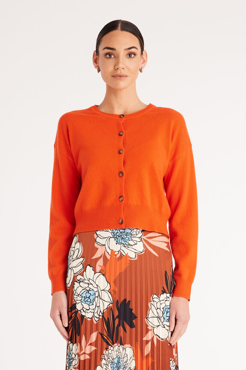 CAW23157_Mandarin_01_dvadtk_1673310896