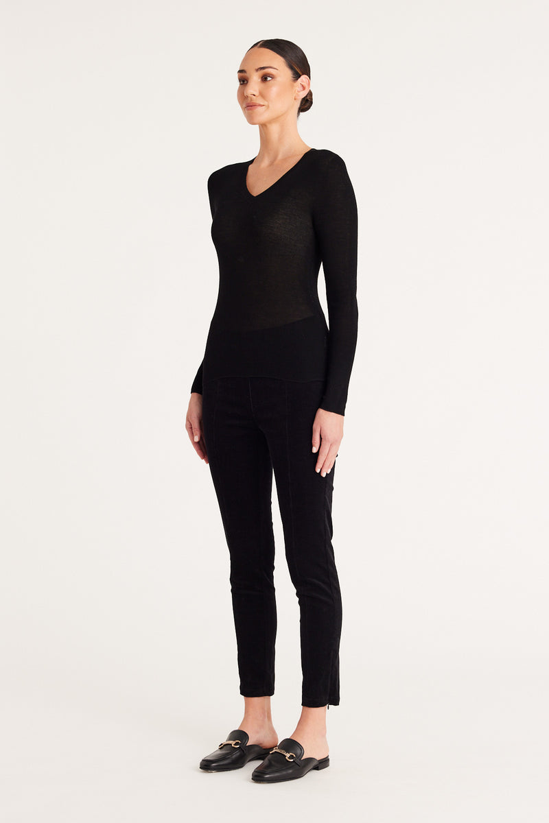 CAW23180_Black_04_goapae_1677556357