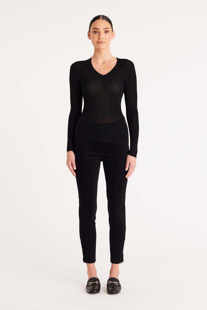 CAW23219_Black_07_bxvjzy_1677556412
