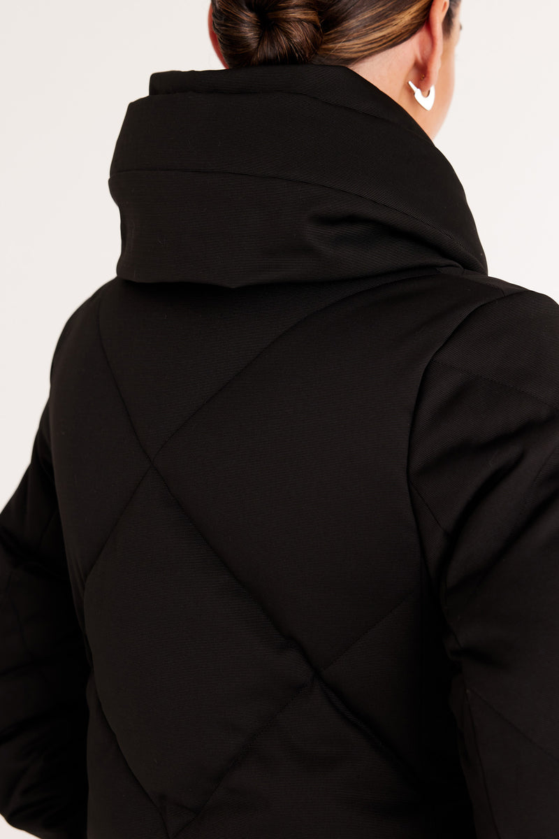 CAW23226_Black_06_jxf5bz_1673310948