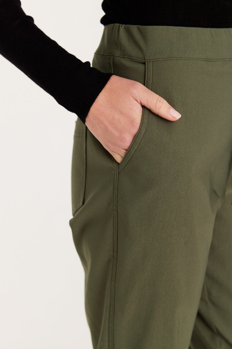 CAW23261_Khaki_04_fc6rzo_1682306114