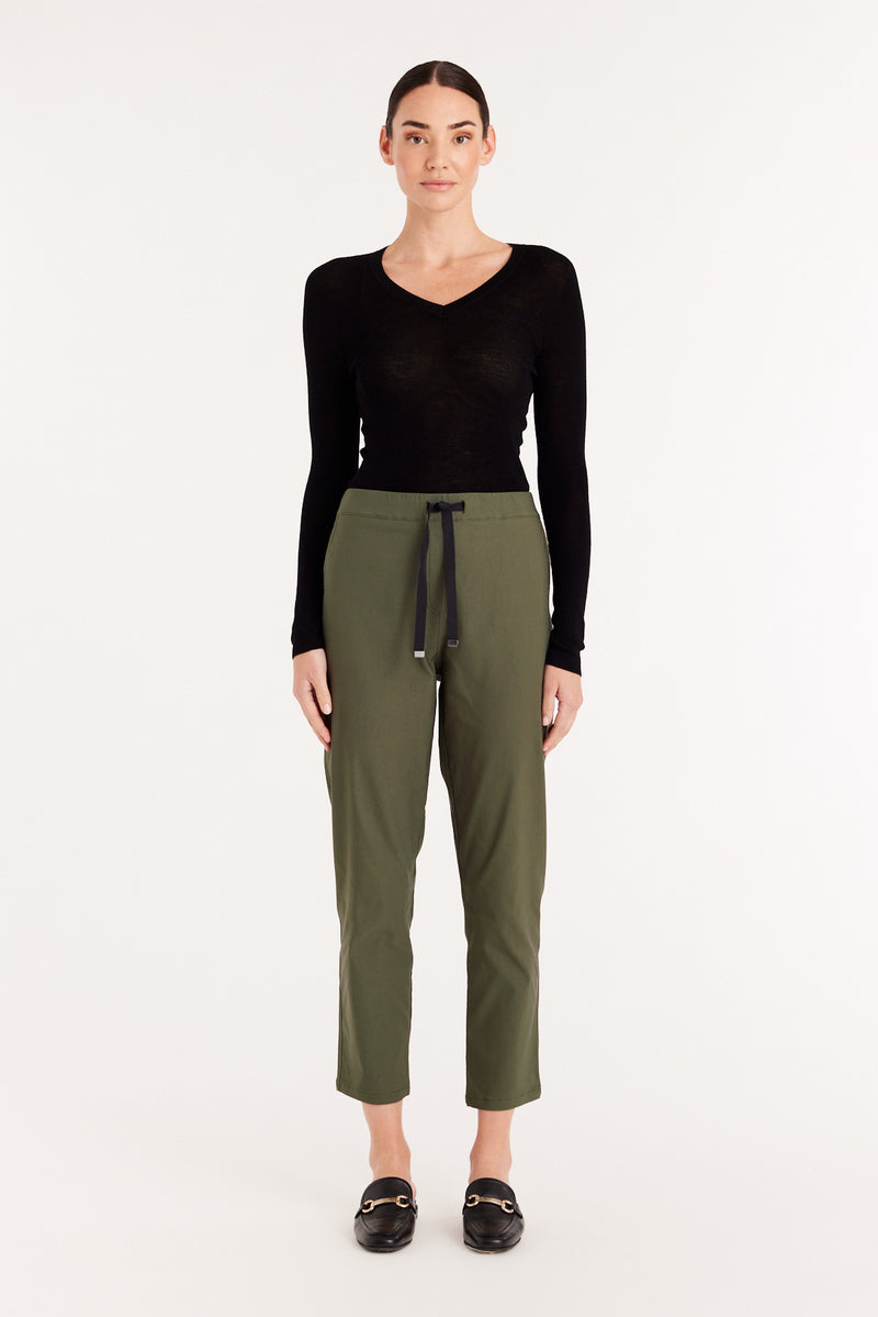 CAW23261_Khaki_05_nni48q_1682306112