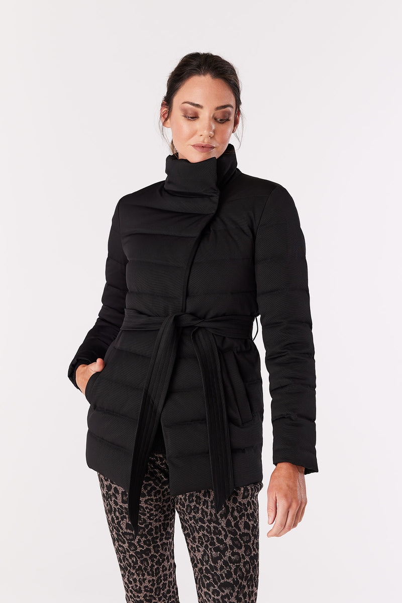 CS22212_BLACK_4_e0yq3p_1650346146