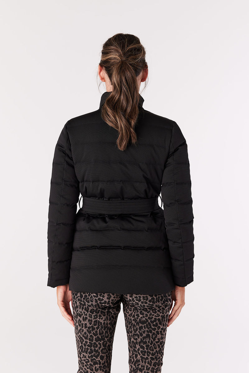 CS22212_BLACK_5_gqptrj_1650346146