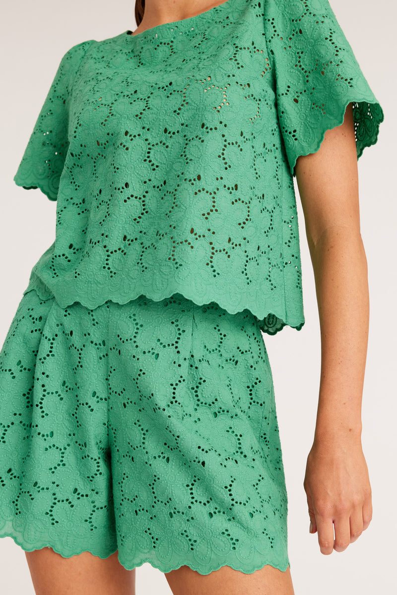CSS22637_Green_04_cx6kze_1666218783