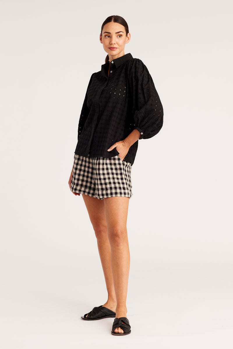 CSS22646_Black_03_lxmhyo_1666218904
