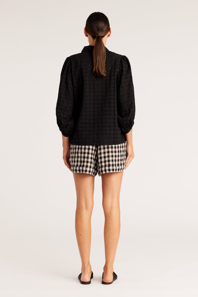 CSS22646_Black_05_kdm9sr_1666587197