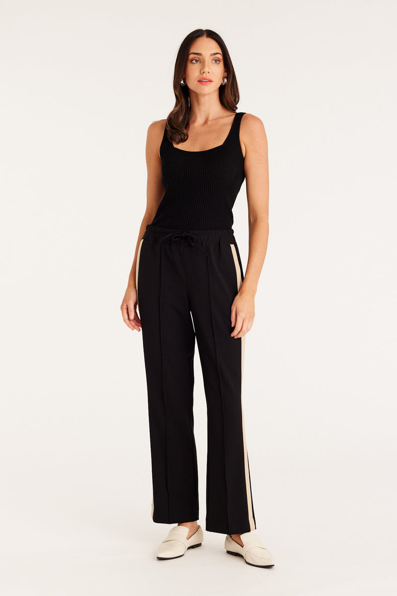 CSS23370_Black_01_qu7daz_1688944774