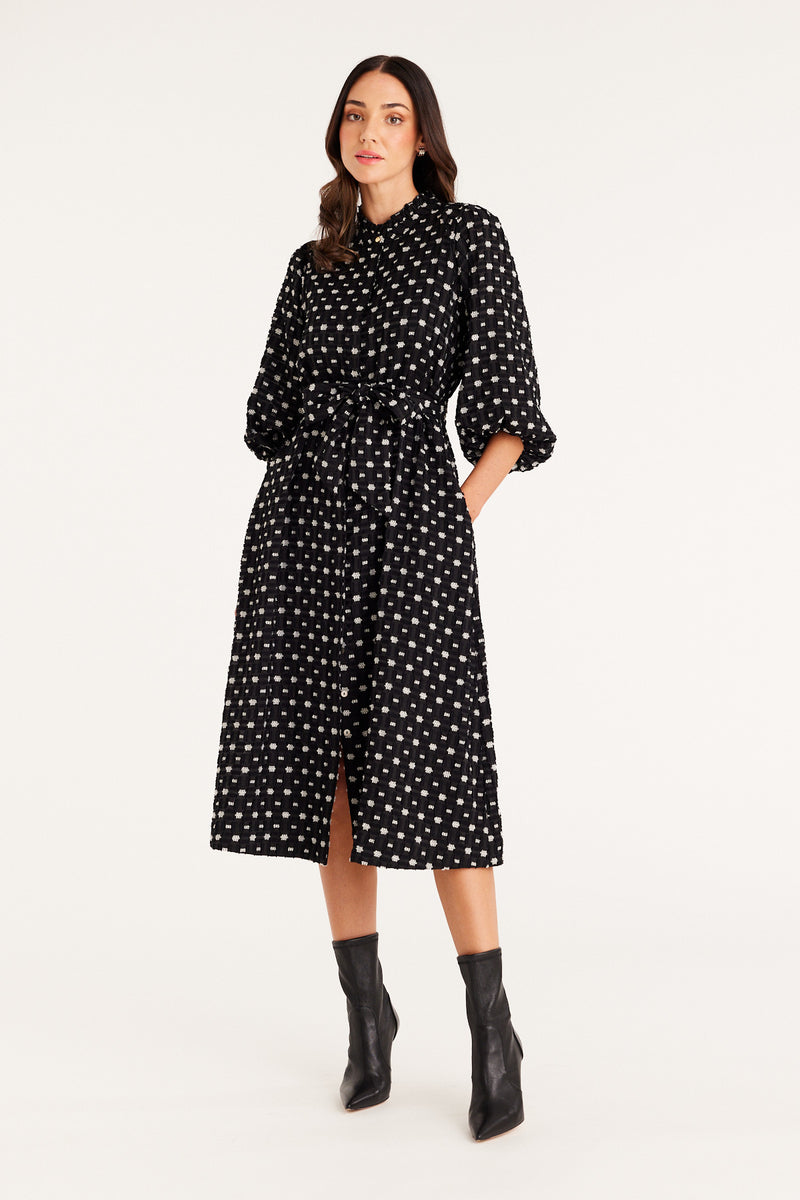 CSS23378_Black_01_u8xhod_1688966290