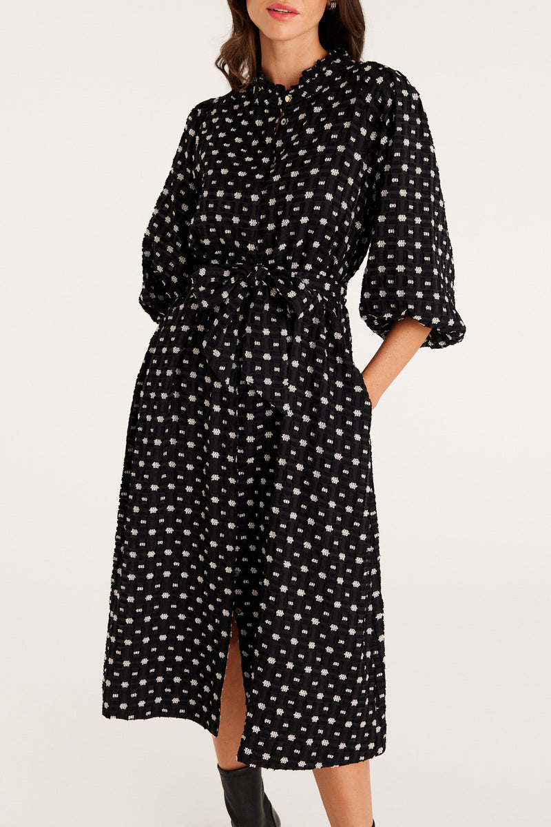 CSS23378_Black_06_ug7fzd_1688966292