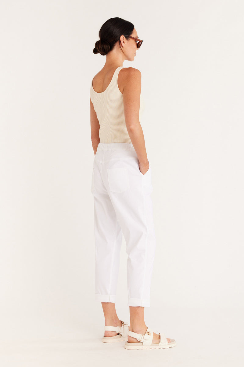 CSS23478_White_05_xmvywn_1695781888