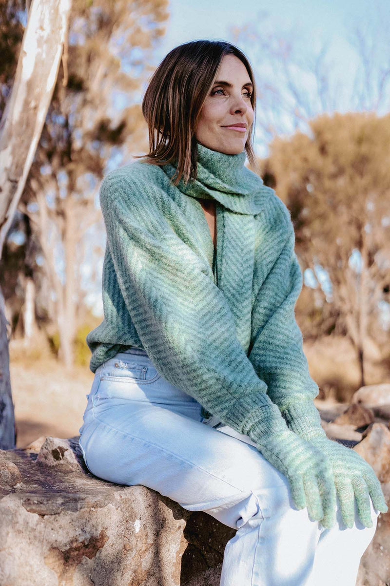 PL22210_GREEN_3_xuvahy_1651537976