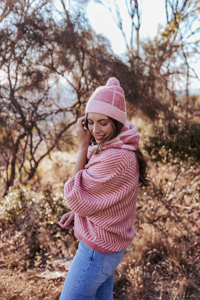 PL22213_PINK_4_vvp8vb_1651537978